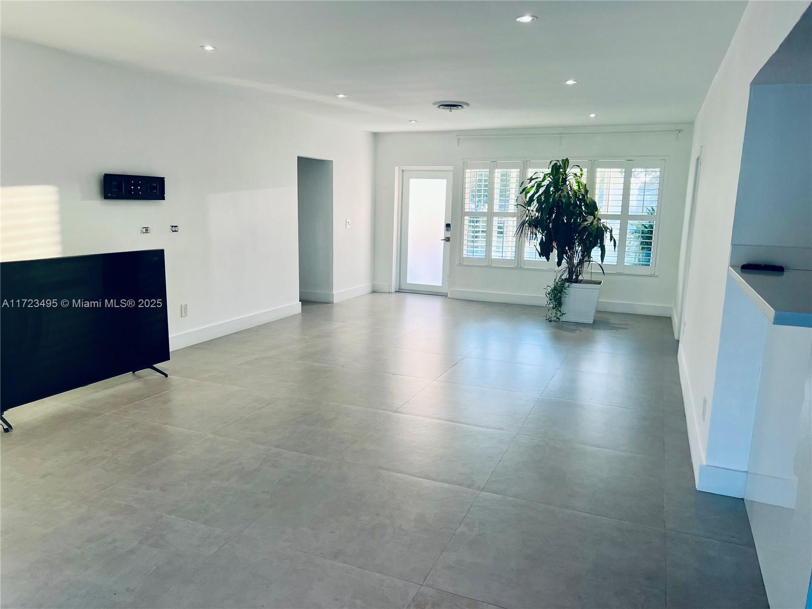 7549 Adventure Ave North Bay Village, FL 33141