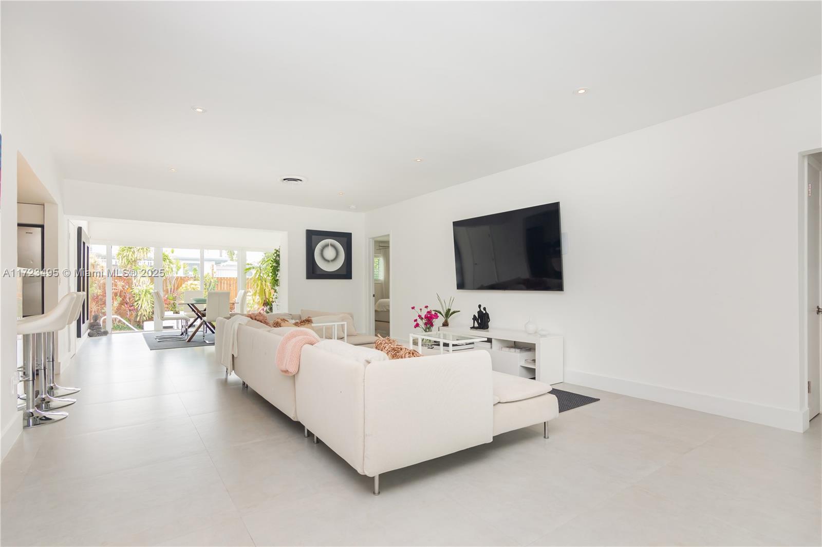 7549 Adventure Ave North Bay Village, FL 33141