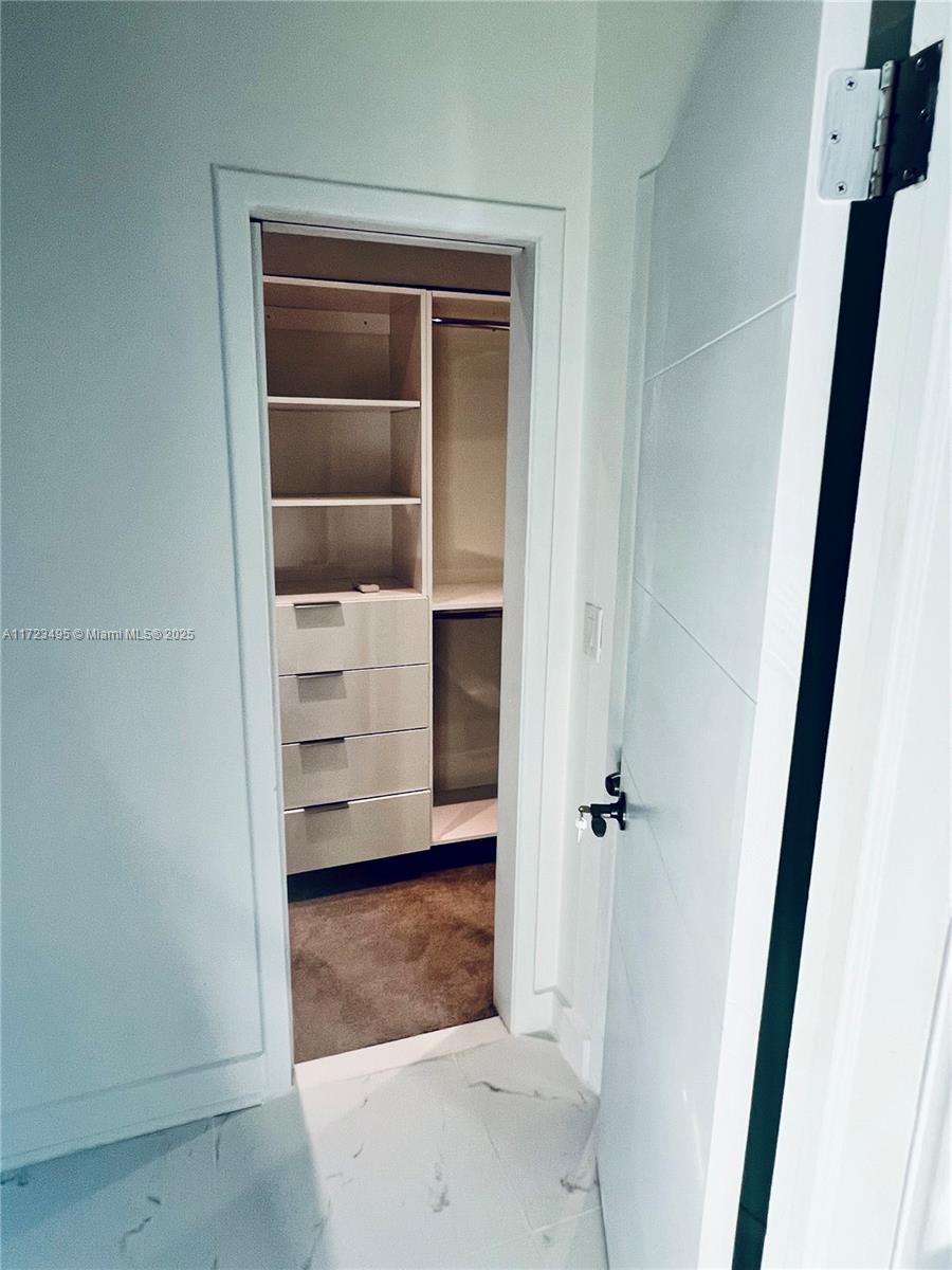 7549 Adventure Ave North Bay Village, FL 33141