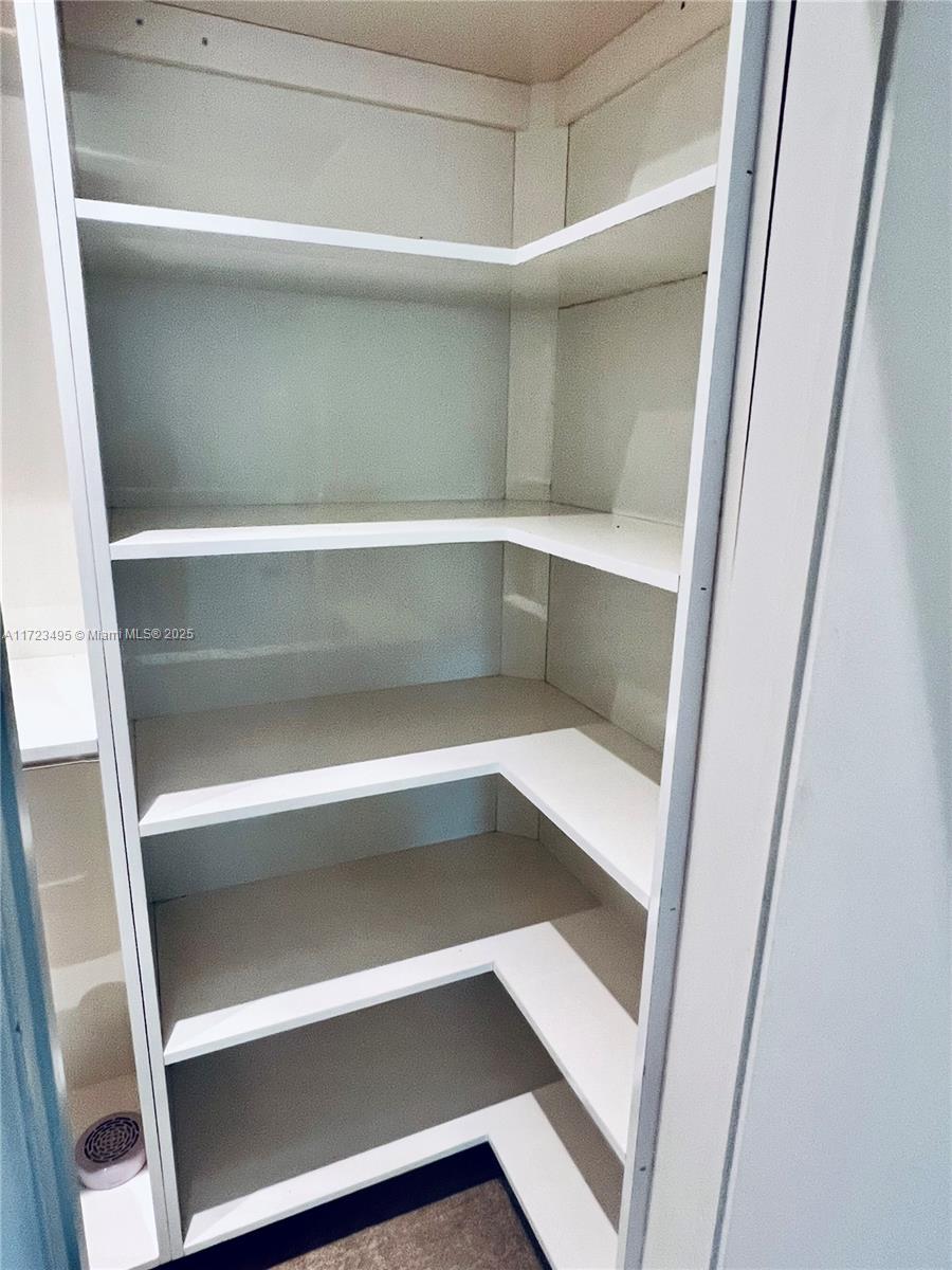 7549 Adventure Ave North Bay Village, FL 33141