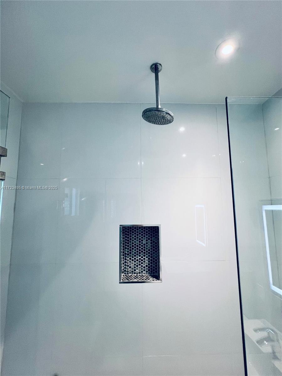 7549 Adventure Ave North Bay Village, FL 33141