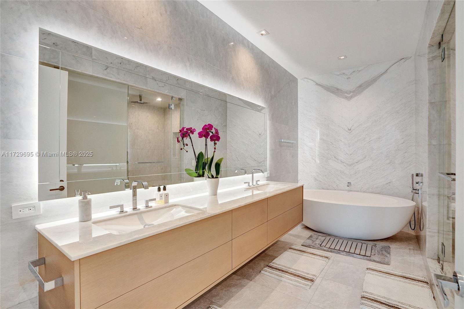 image Turnberry Ocean Club37
