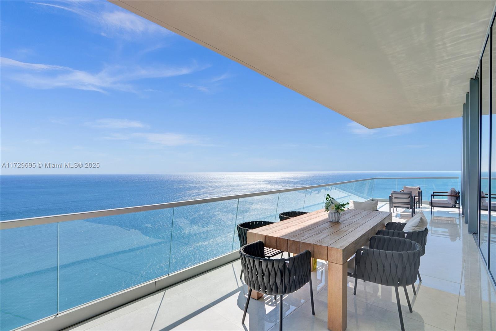 image Turnberry Ocean Club46