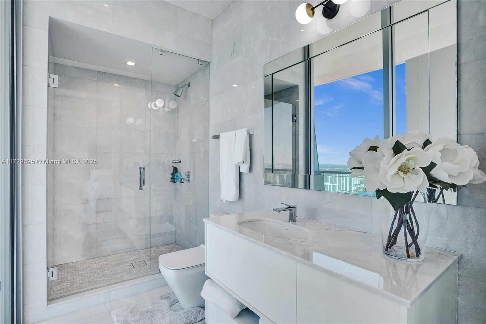 image Turnberry Ocean Club57