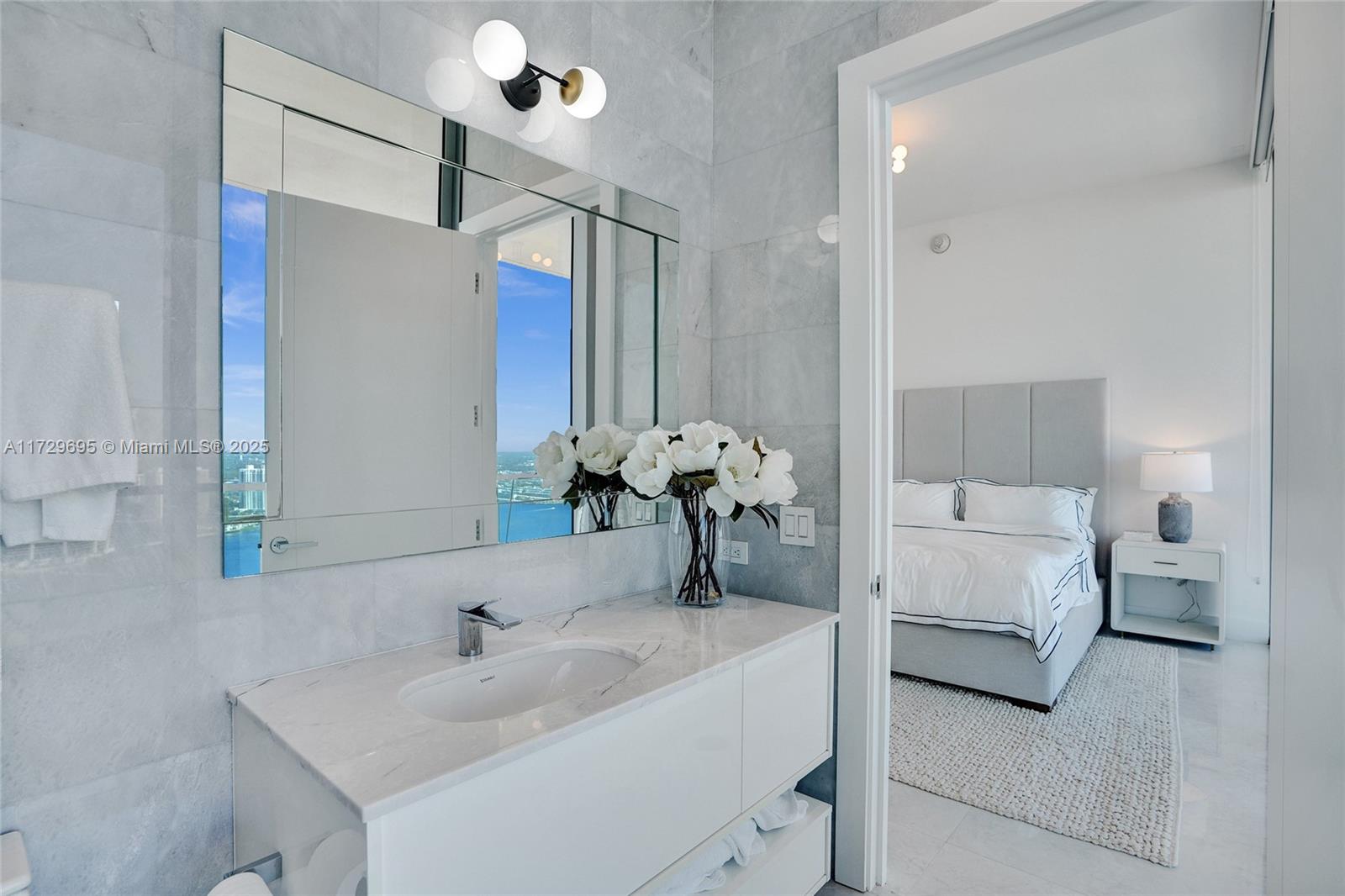 image Turnberry Ocean Club58