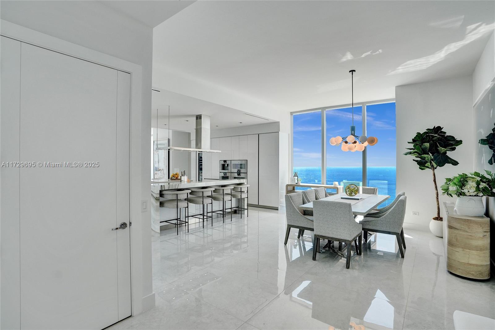 image Turnberry Ocean Club74