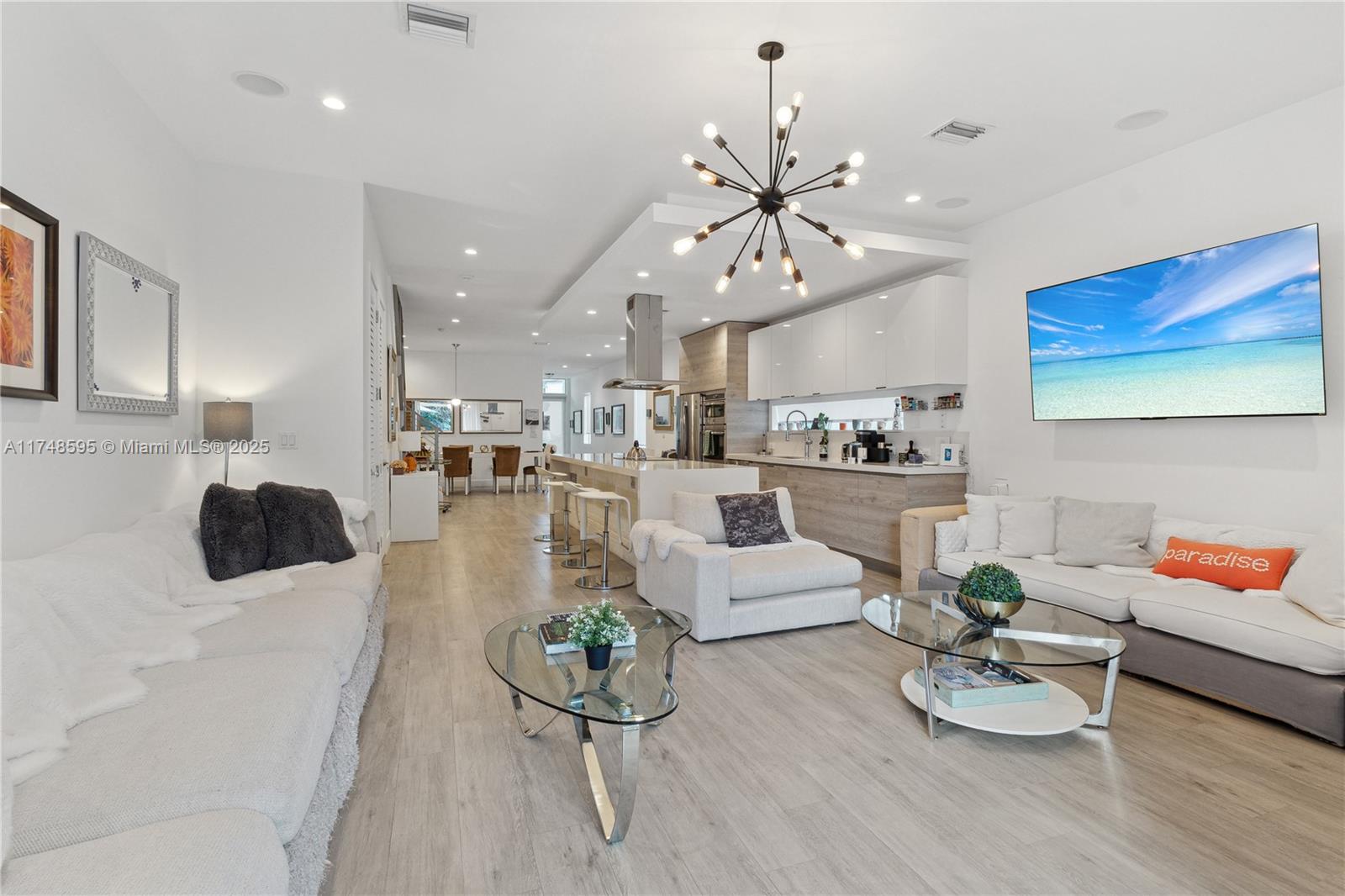 3570 SW 23rd St #3570 Miami, FL 33145