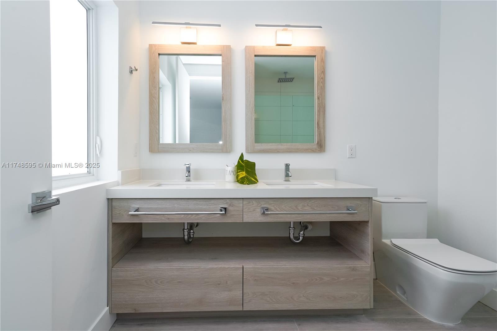 3570 SW 23rd St #3570 Miami, FL 33145