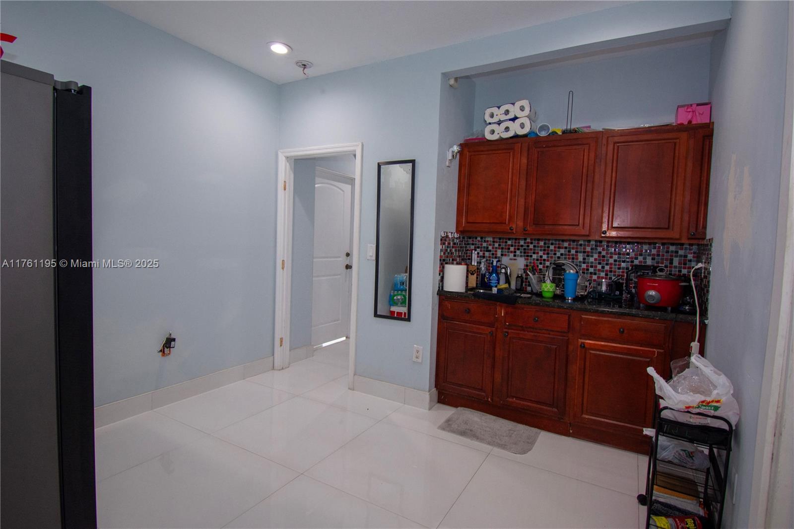 1142 NW 135th Ct Miami, FL 33182