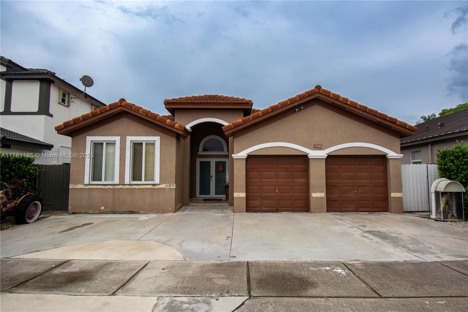 1142 NW 135th Ct Miami, FL 33182