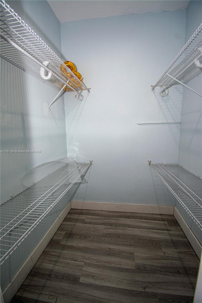 1142 NW 135th Ct Miami, FL 33182