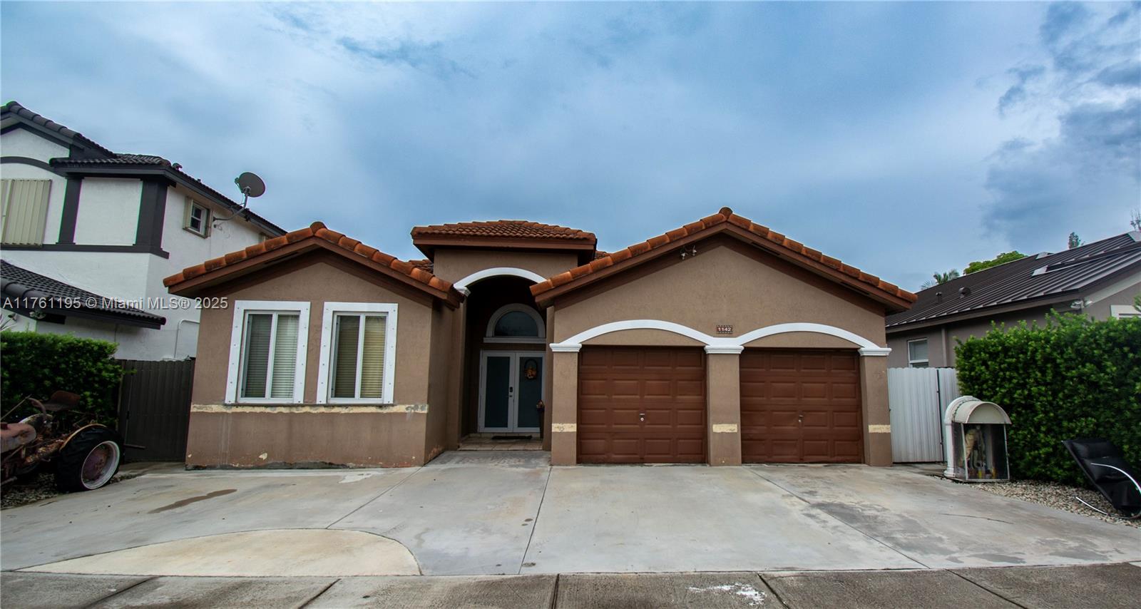 1142 NW 135th Ct Miami, FL 33182