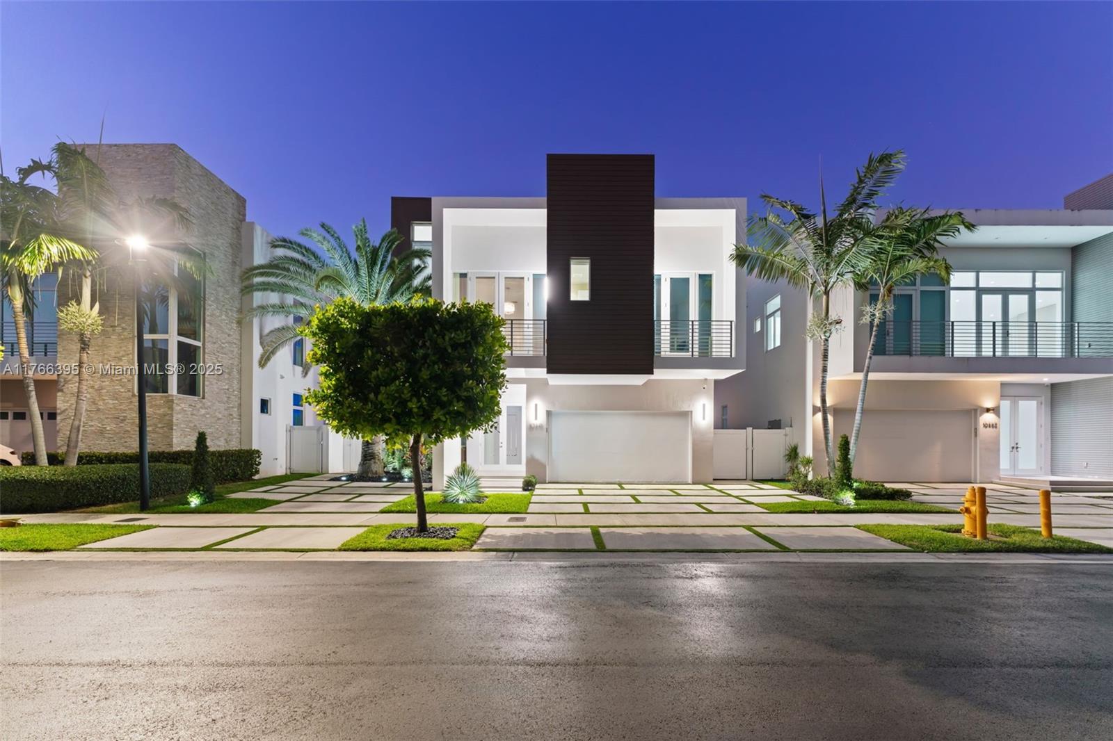 10561 NW 67th Ter Doral, FL 33178