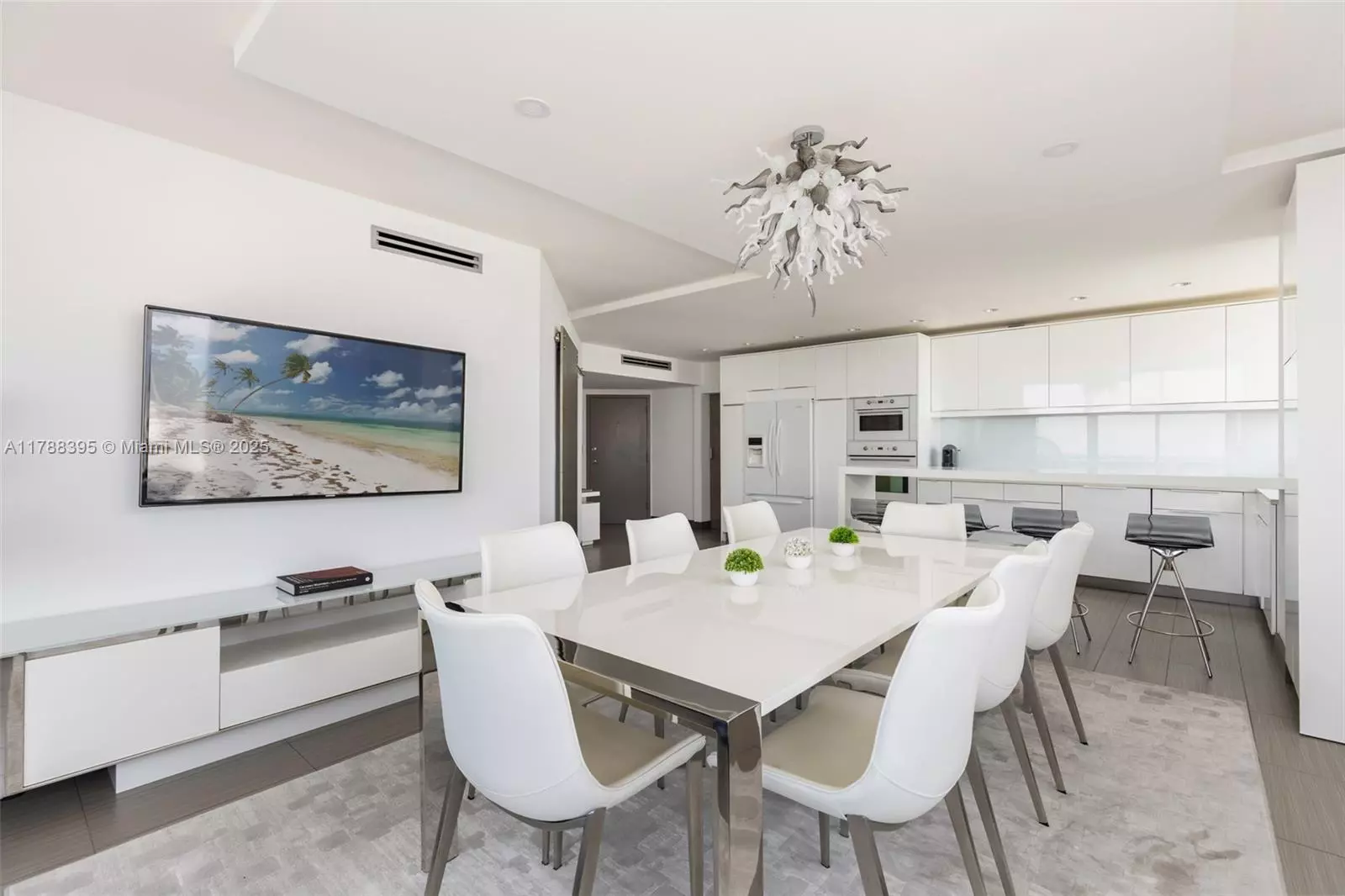 1330 West Ave #1813,Miami Beach, FL 33139