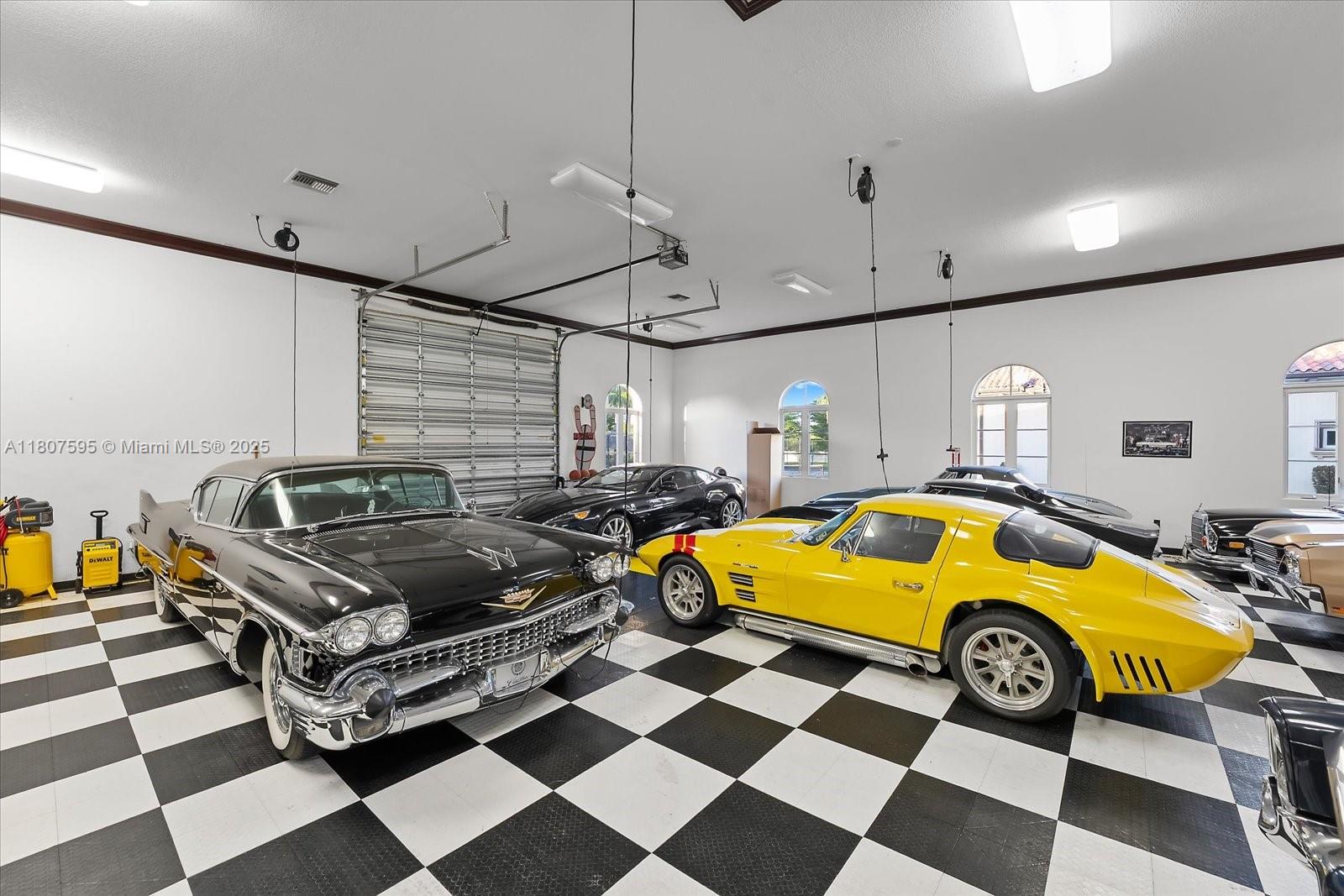 18451 SW 158th St Miami, FL 33187