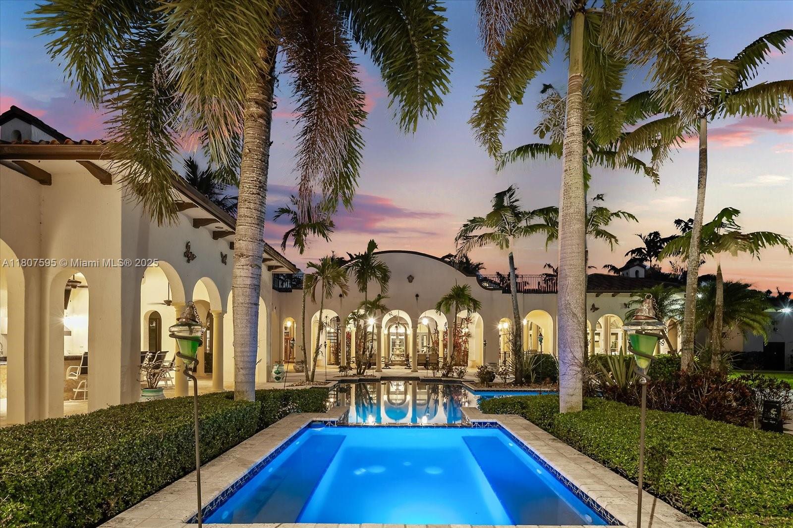 18451 SW 158th St Miami, FL 33187