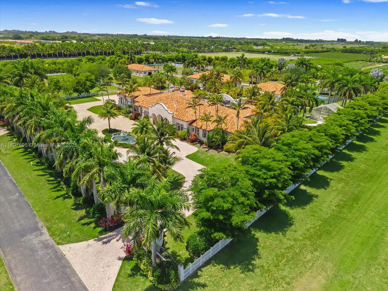 18451 SW 158th St Miami, FL 33187