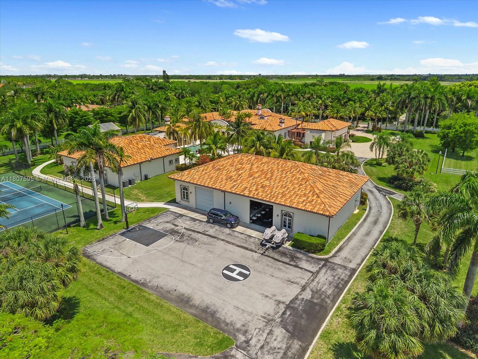 18451 SW 158th St Miami, FL 33187