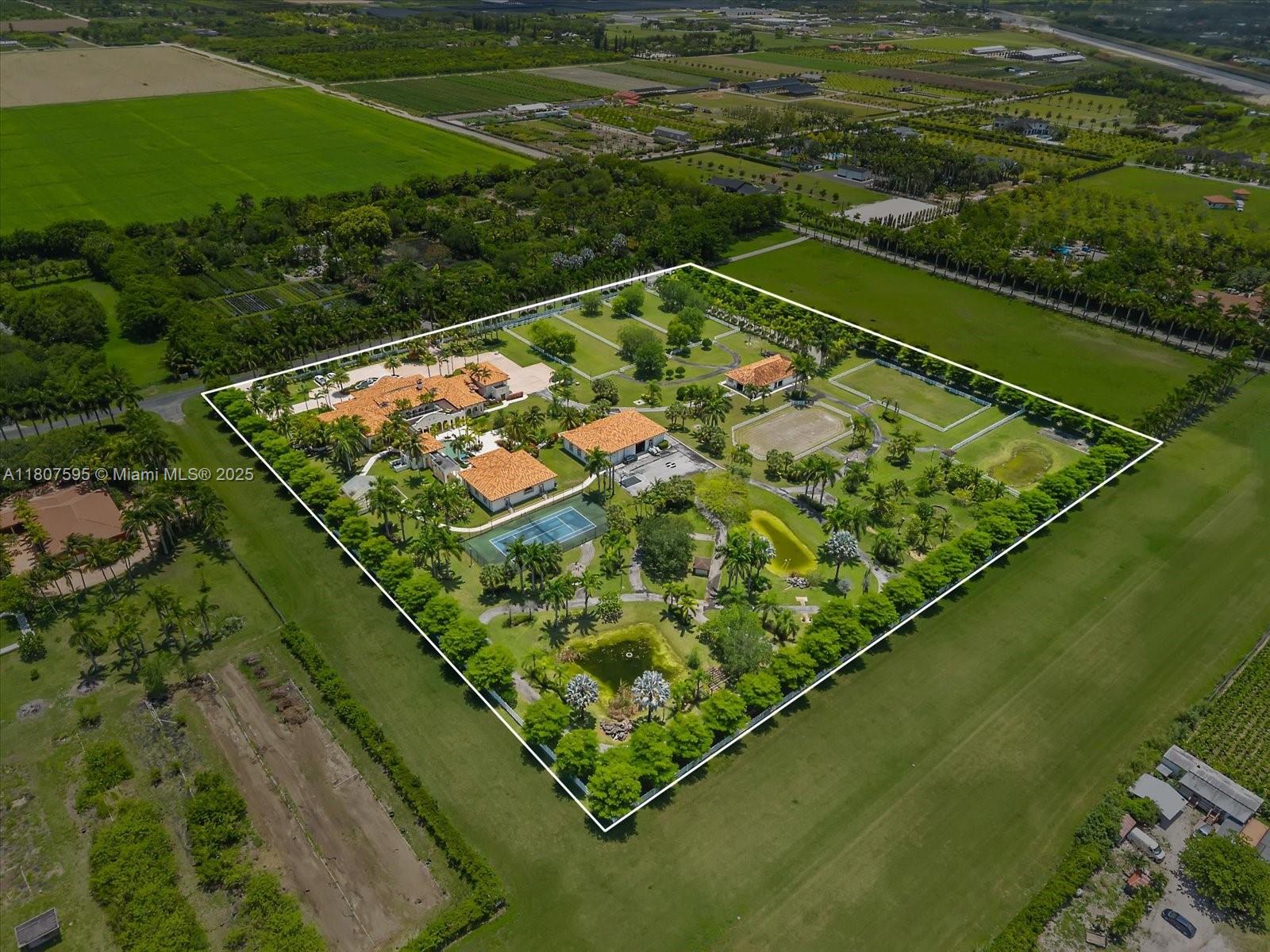 18451 SW 158th St Miami, FL 33187