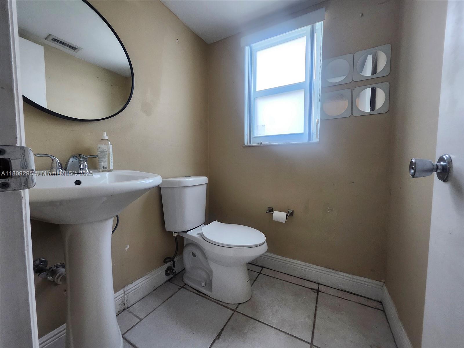 1061 NW 80th Ave #J Margate, FL 33063