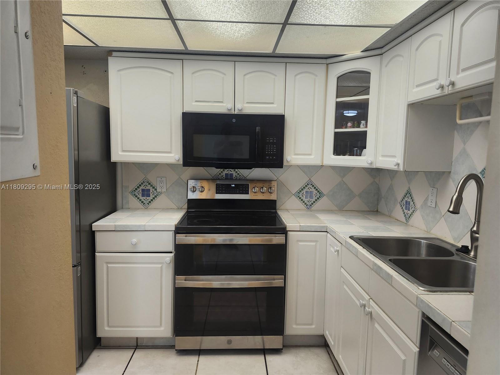 1061 NW 80th Ave #J Margate, FL 33063