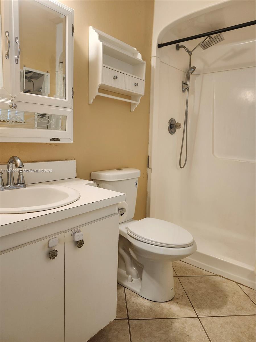 1061 NW 80th Ave #J Margate, FL 33063