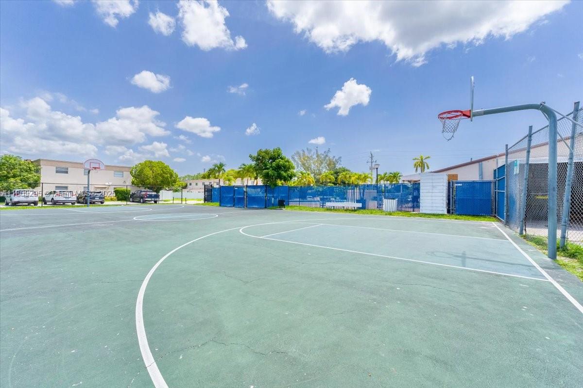 1061 NW 80th Ave #J Margate, FL 33063