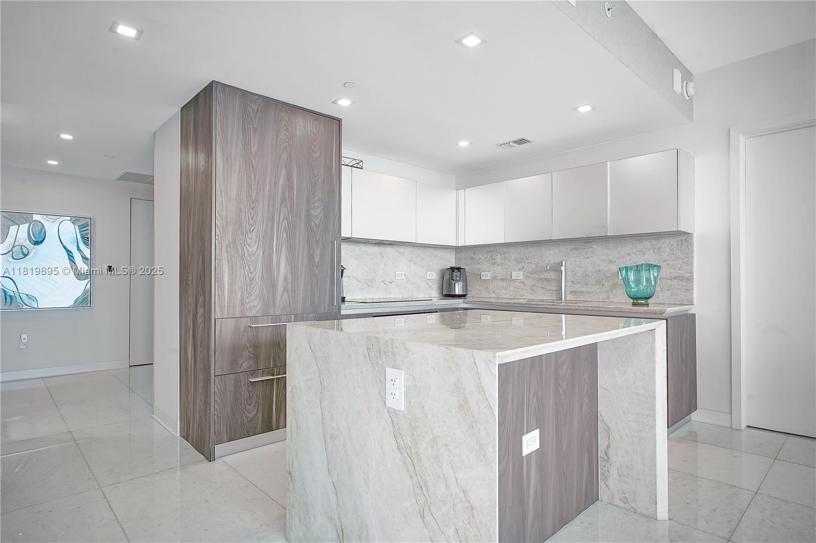 image One Paraiso Condo12