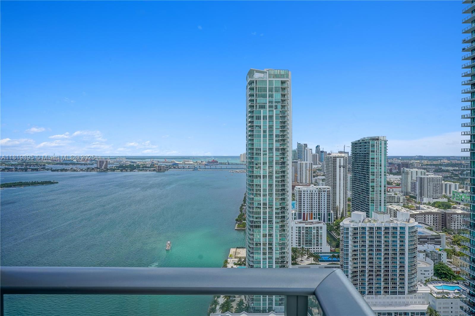 image One Paraiso Condo19