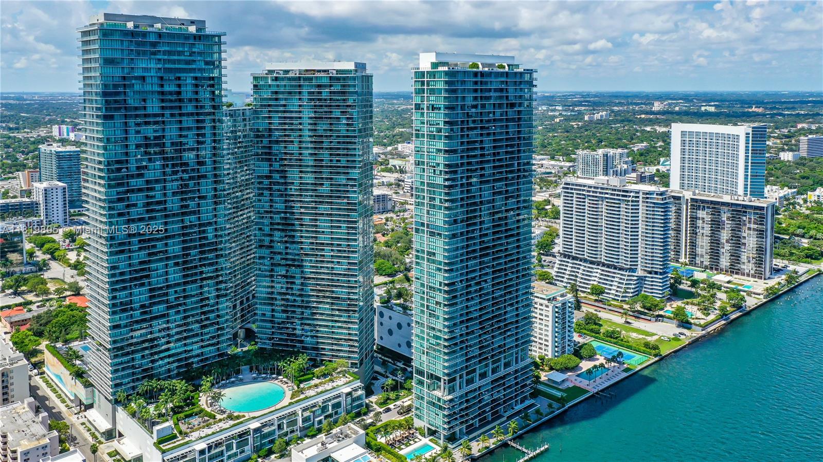 image One Paraiso Condo32