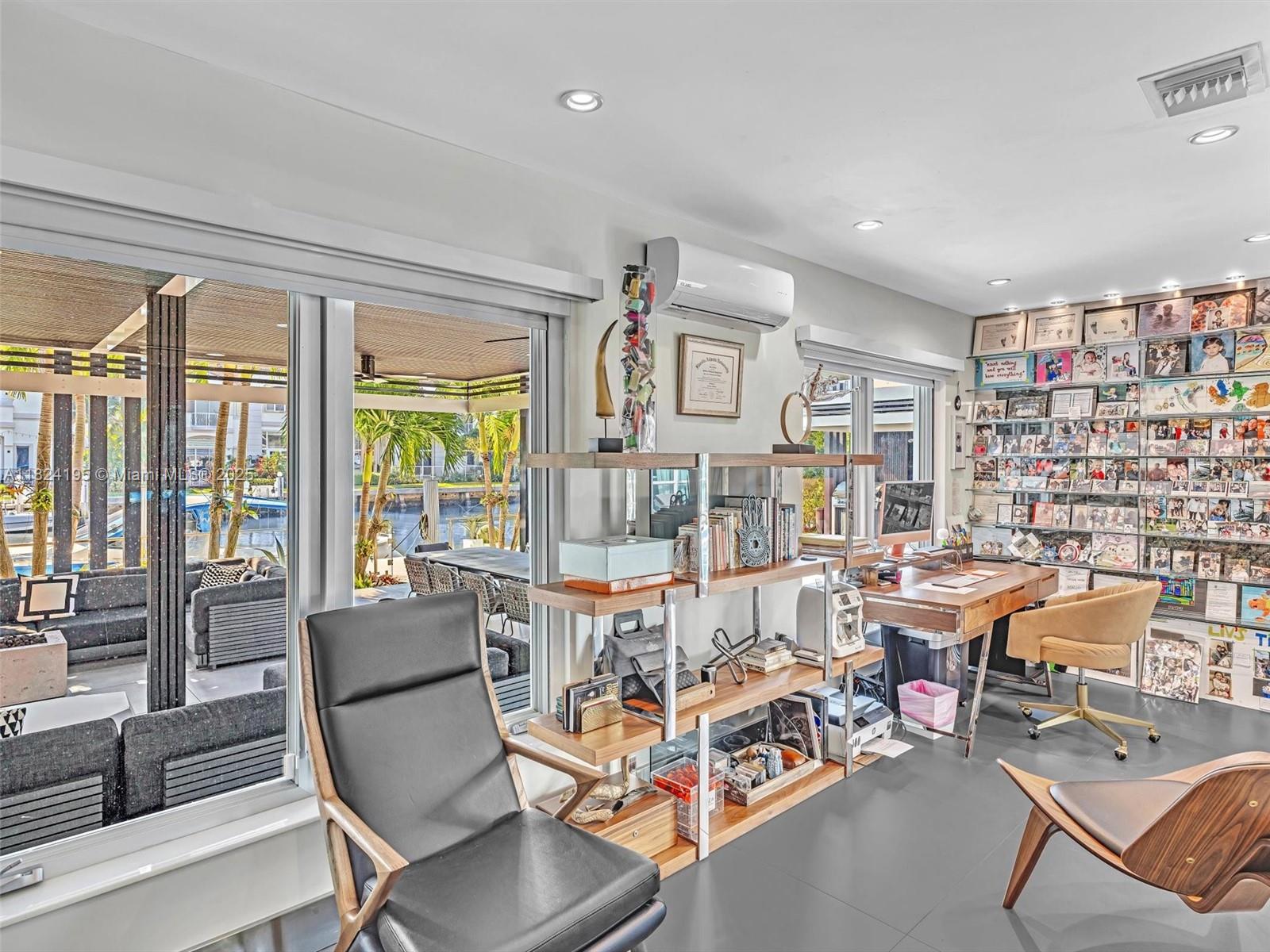 307 Holiday Dr Hallandale Beach, FL 33009