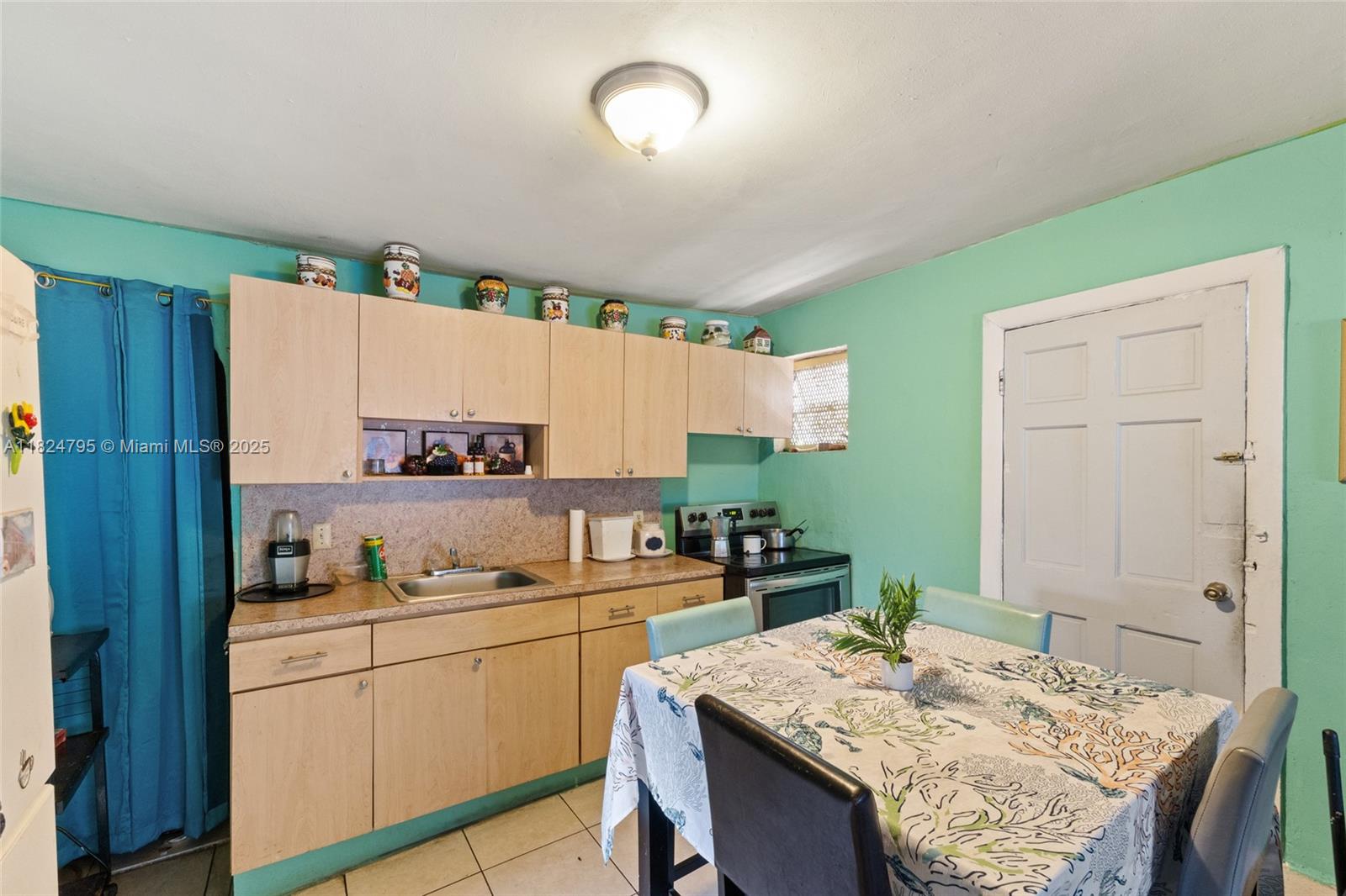 50 NW 34th Ter Miami, FL 33127