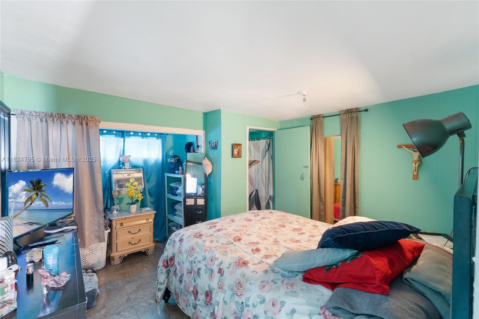 50 NW 34th Ter Miami, FL 33127