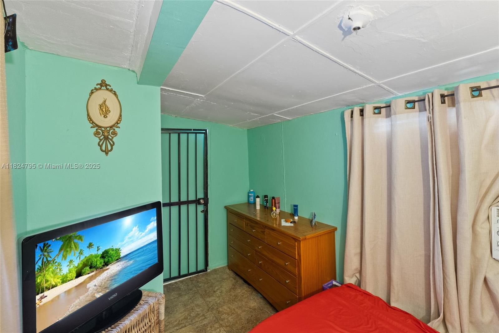 50 NW 34th Ter Miami, FL 33127