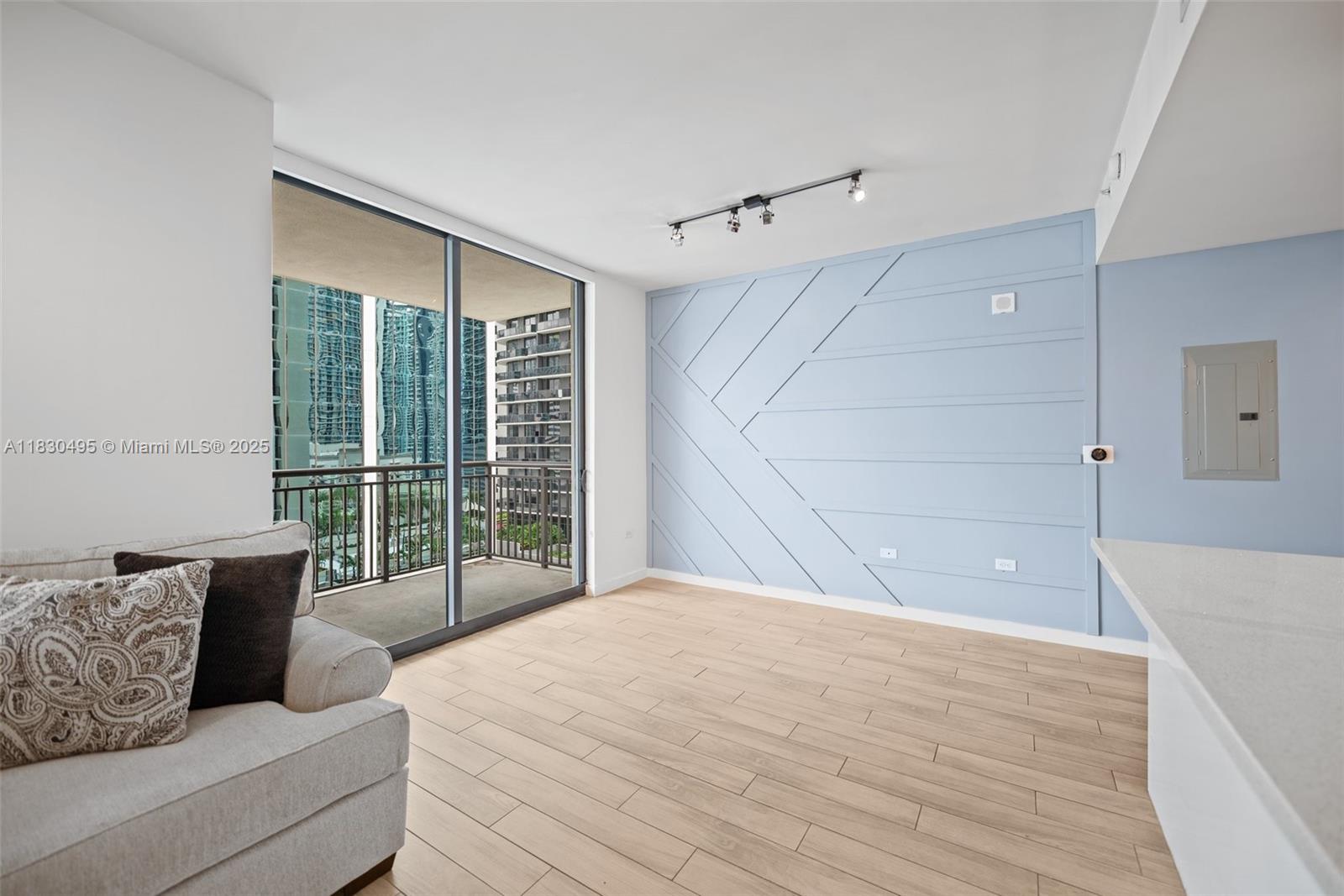 image NINE AT MARY BRICKELL VIL8