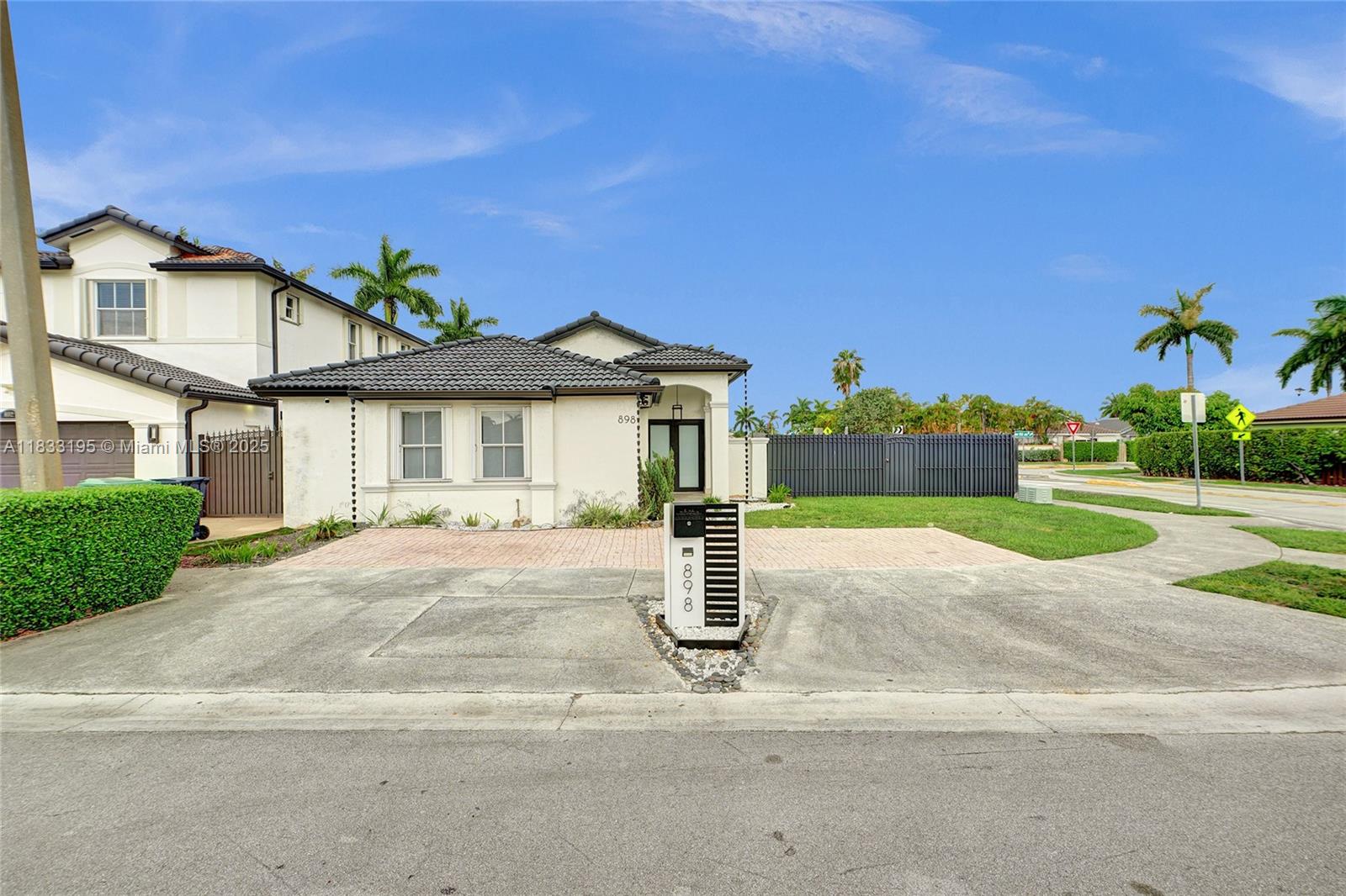 898 NW 131st Ave