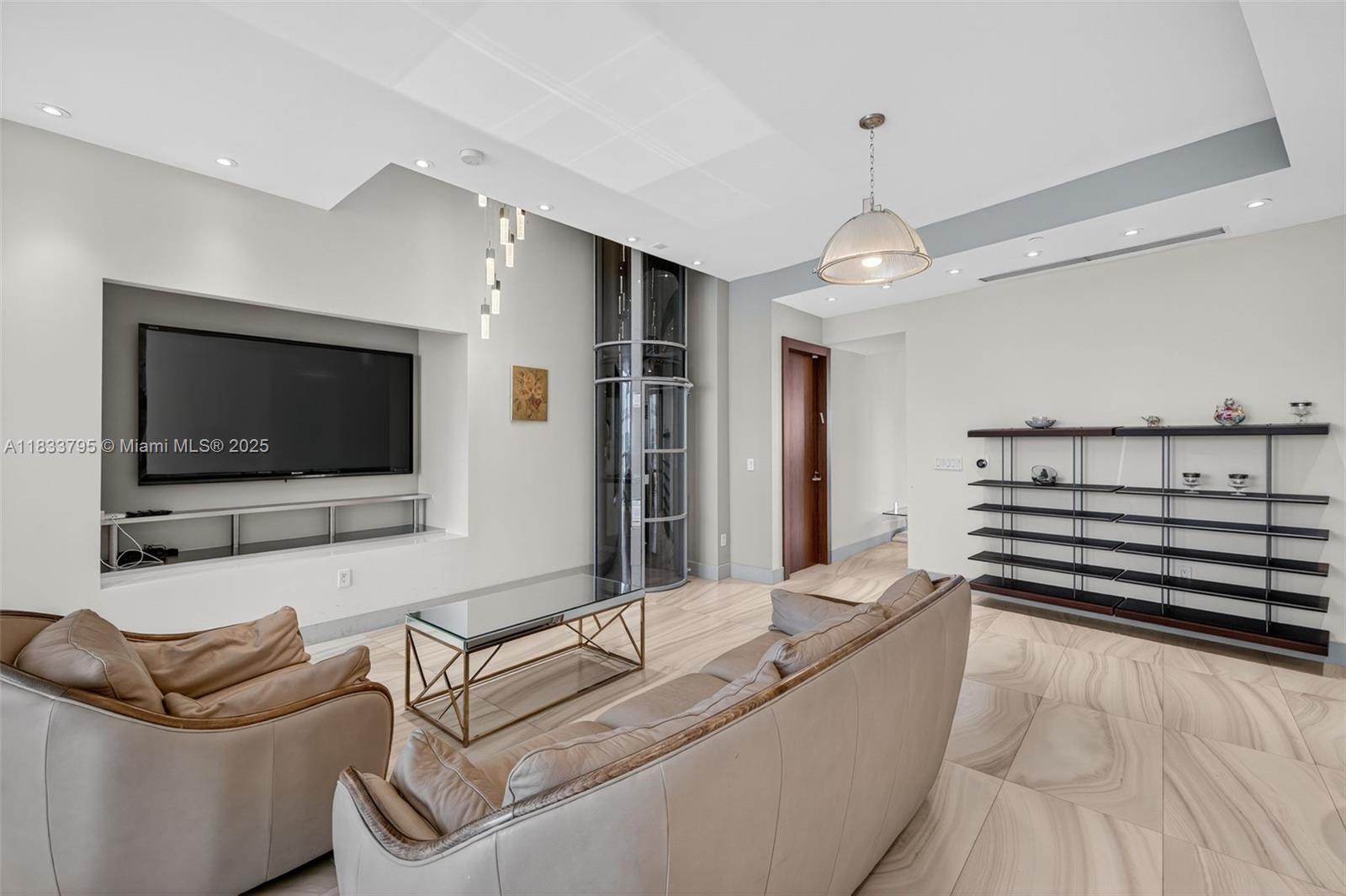 image Trump Royal18