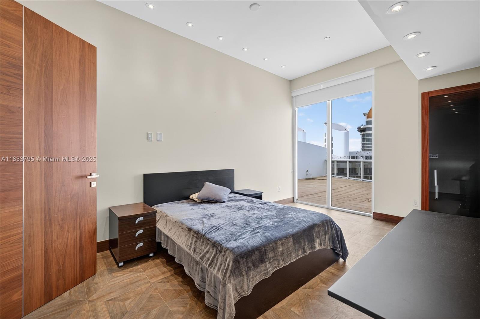 image Trump Royal61