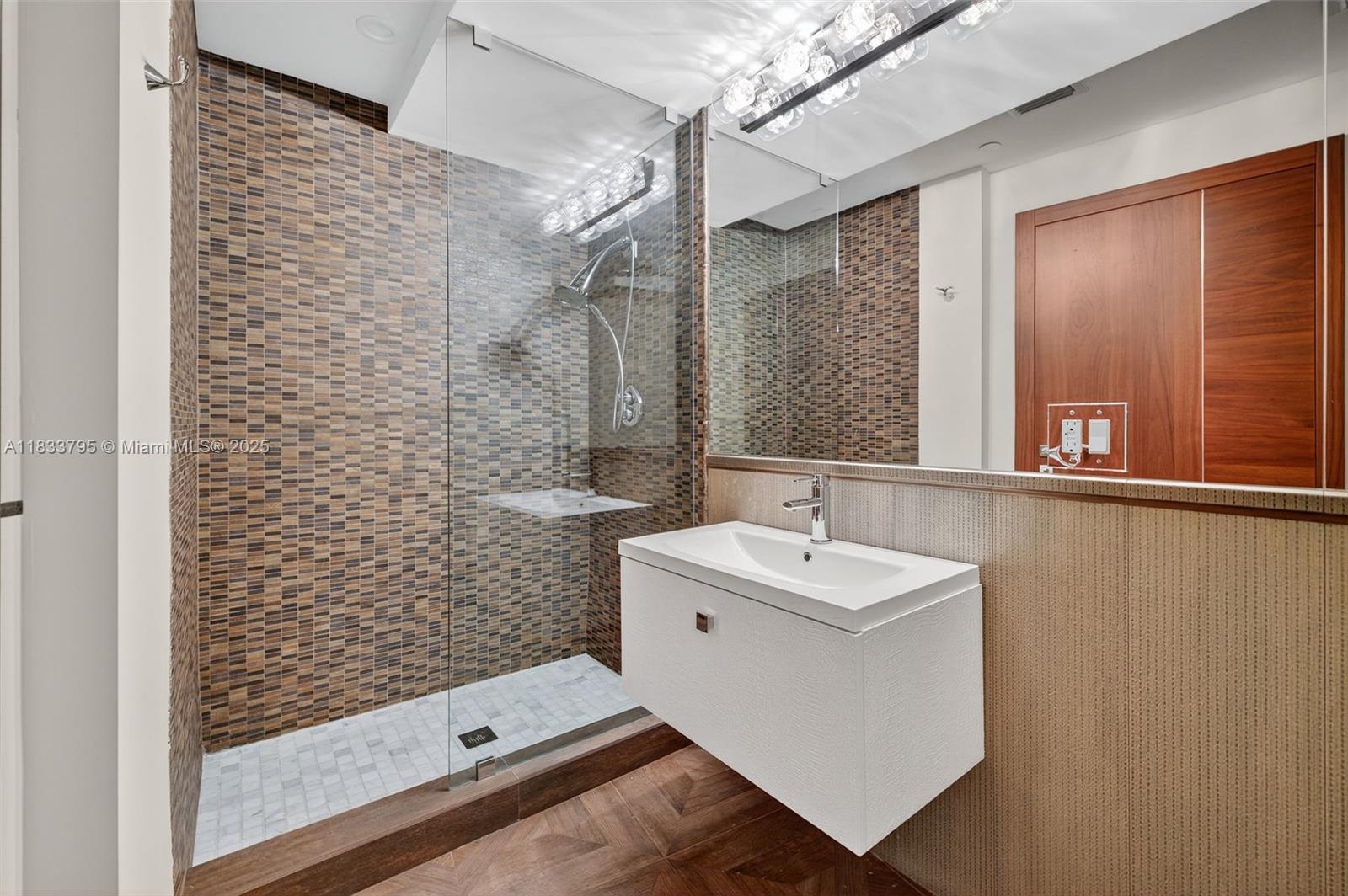 image Trump Royal63