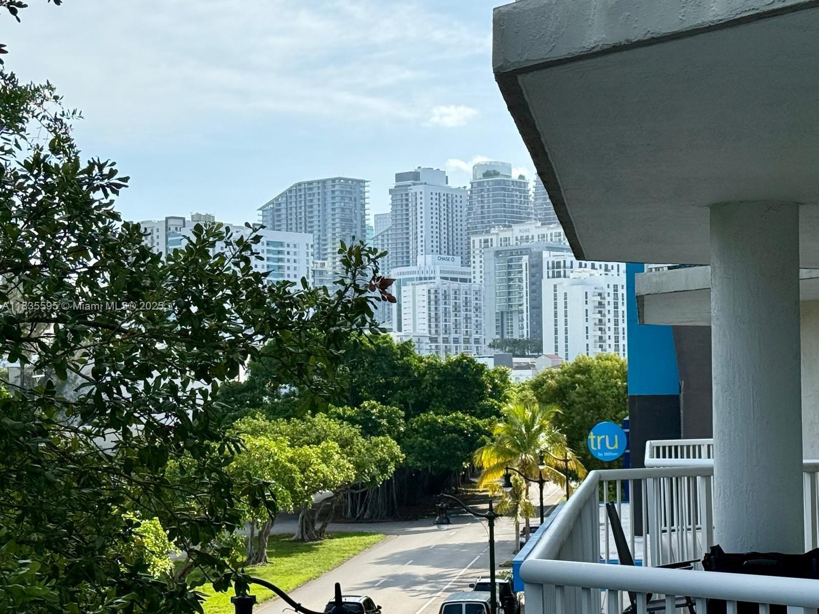 280 SW 20th Rd #404 Miami, FL 33129