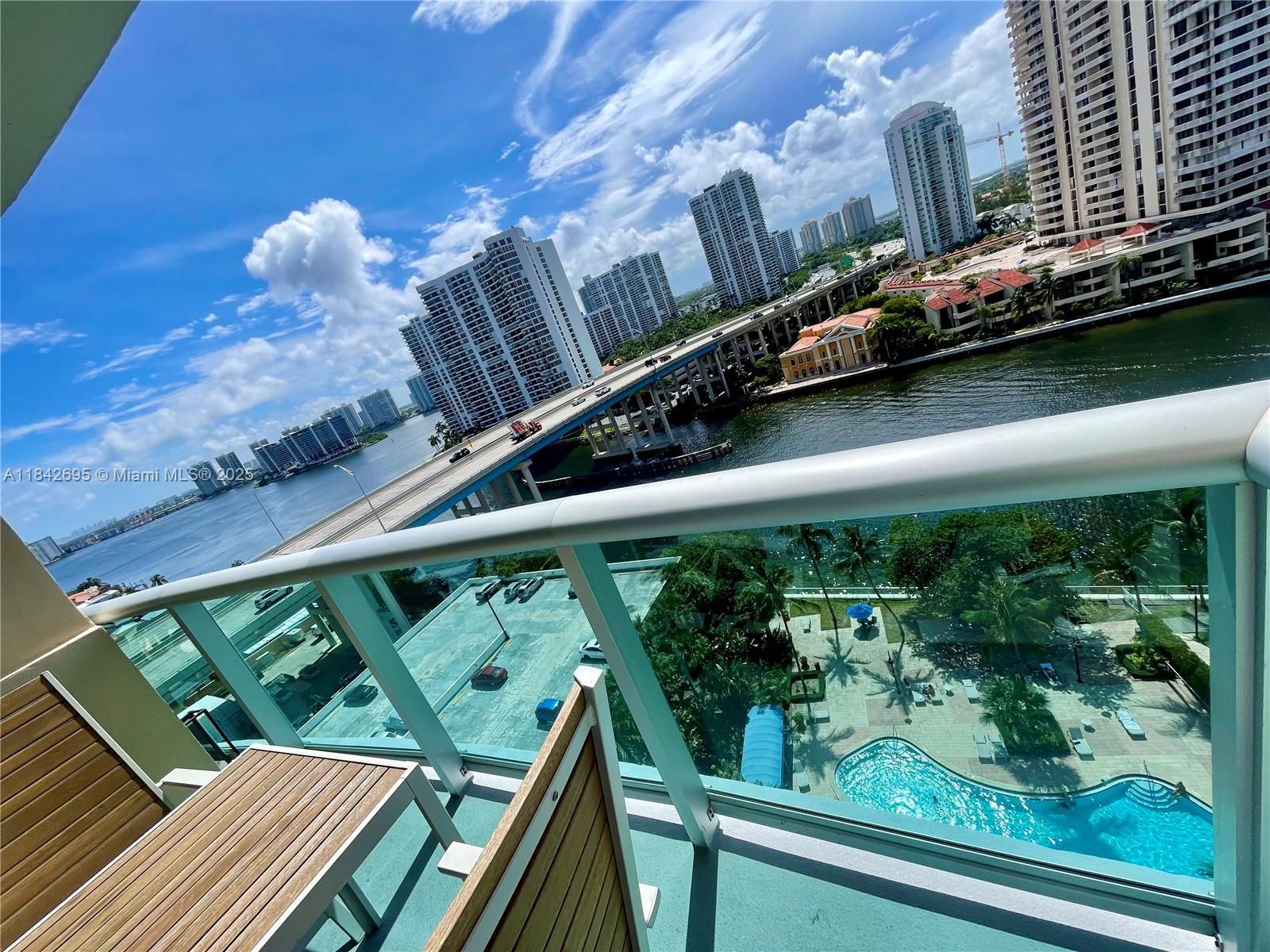 19390 Collins Ave #1405