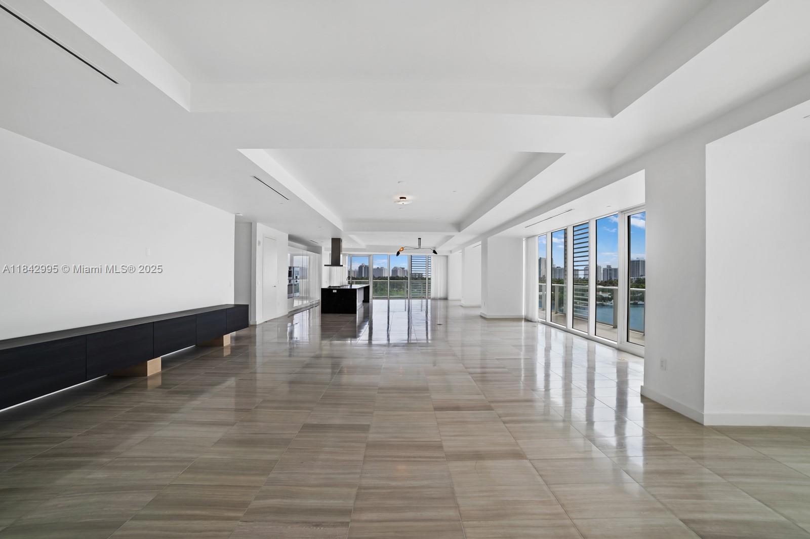 image RITZ CARLTON RESIDENCES1