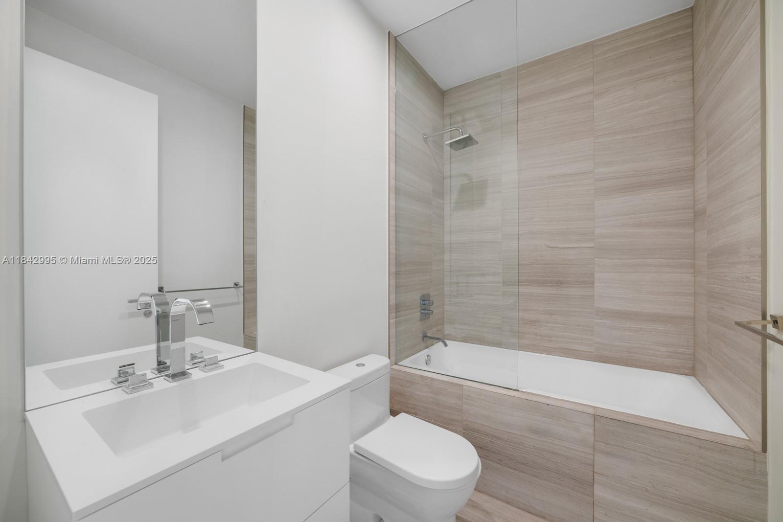 image RITZ CARLTON RESIDENCES19