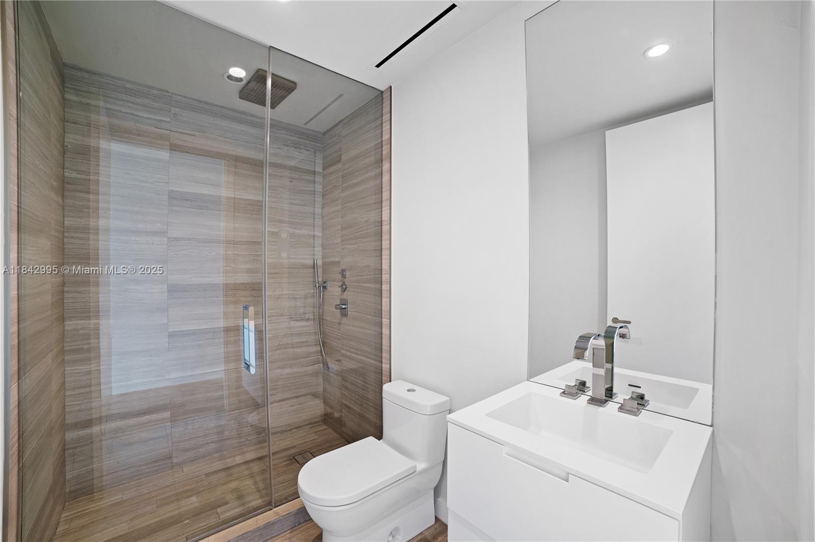 image RITZ CARLTON RESIDENCES22