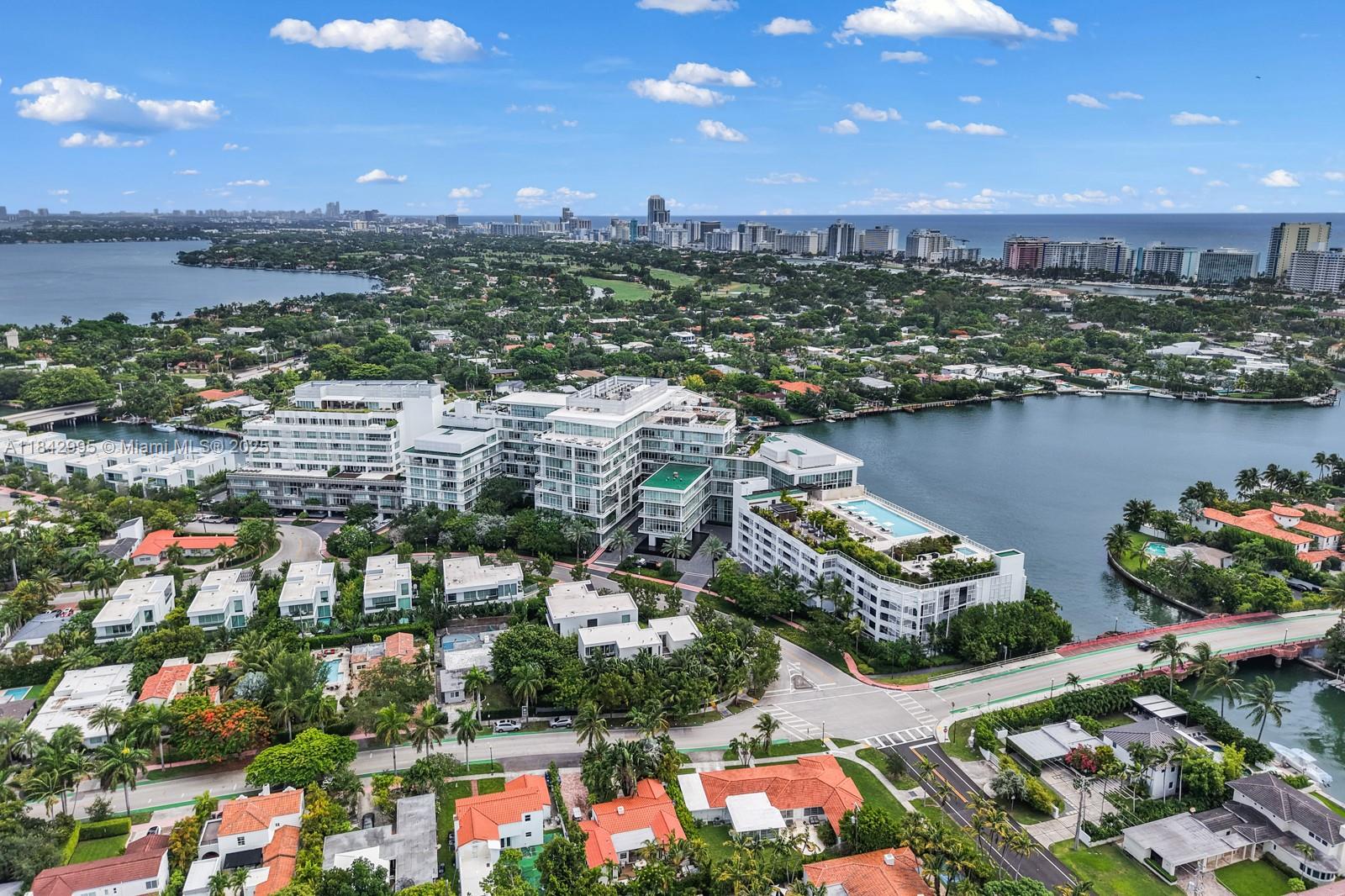 image RITZ CARLTON RESIDENCES30