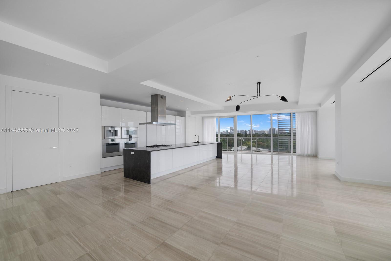 image RITZ CARLTON RESIDENCES6