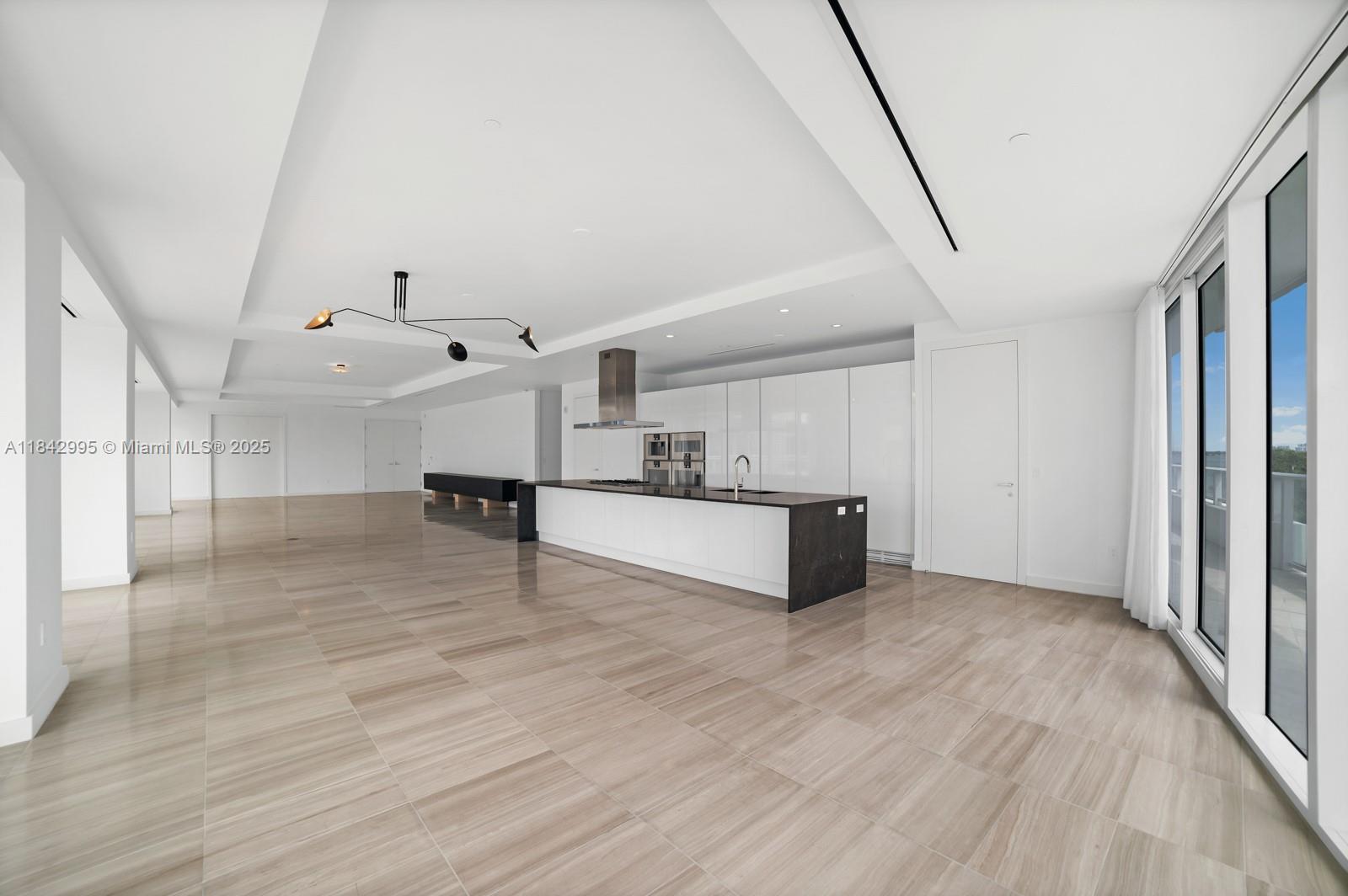 image RITZ CARLTON RESIDENCES8