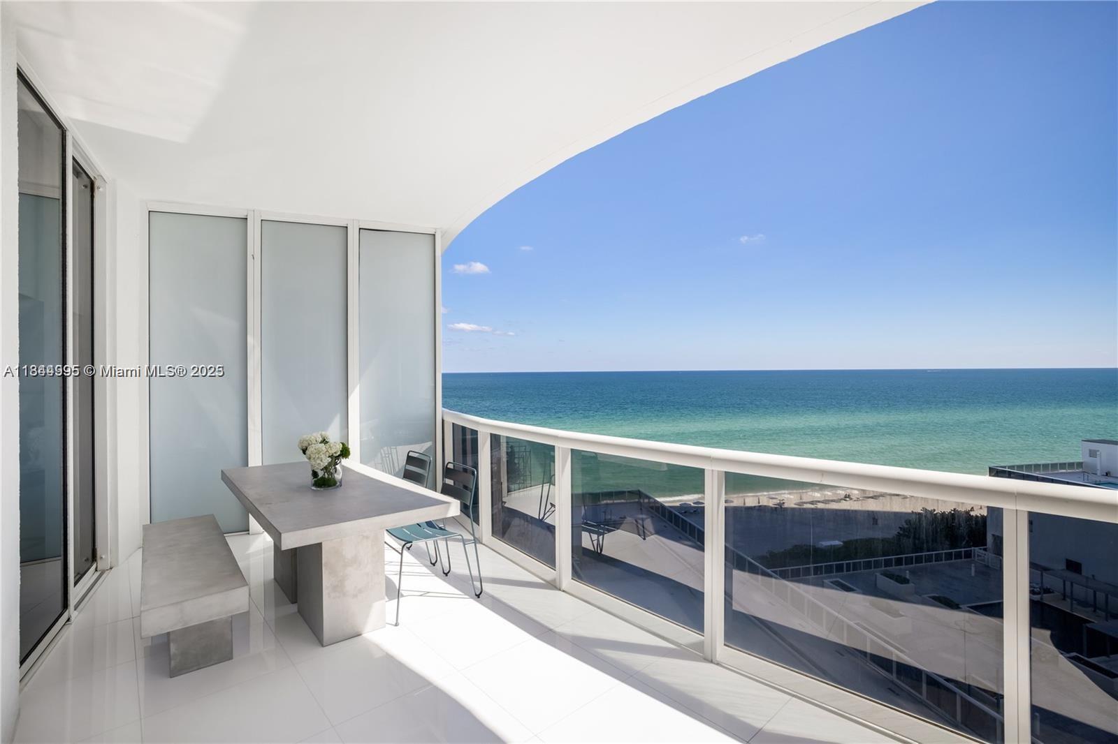 15901 Collins Ave #707