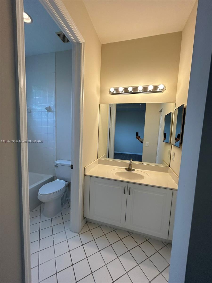 954 NE 42nd Ter Homestead, FL 33033