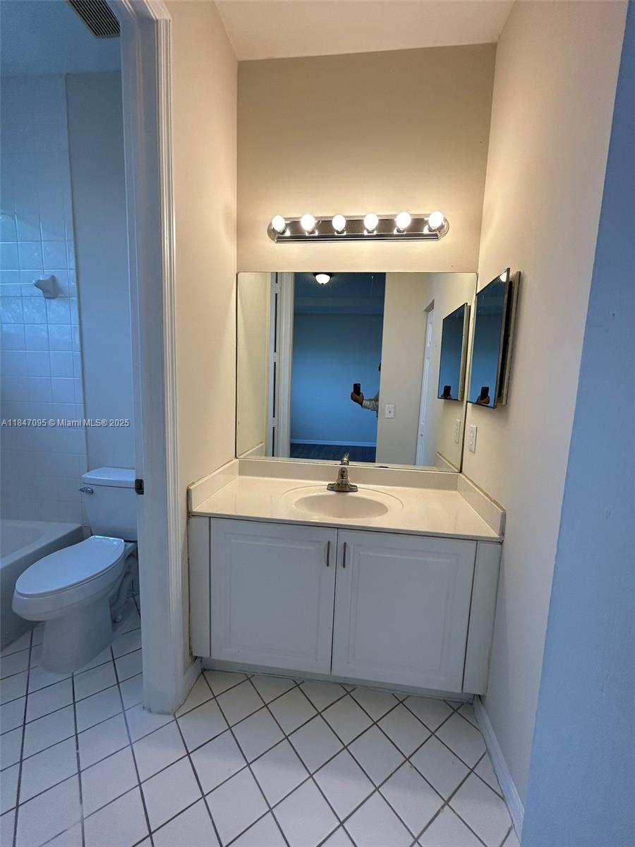 954 NE 42nd Ter Homestead, FL 33033